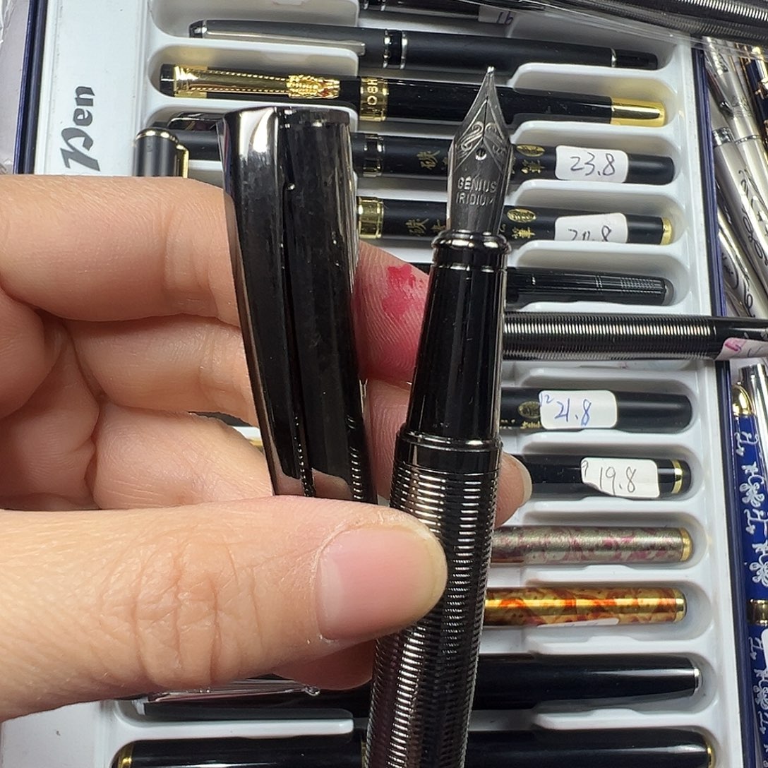便携式枪灰色全铜明尖刻花拉丝 可用墨囊