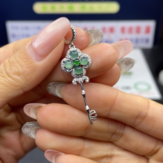 【闪购商品】定制翡翠翡翠首饰未镶嵌