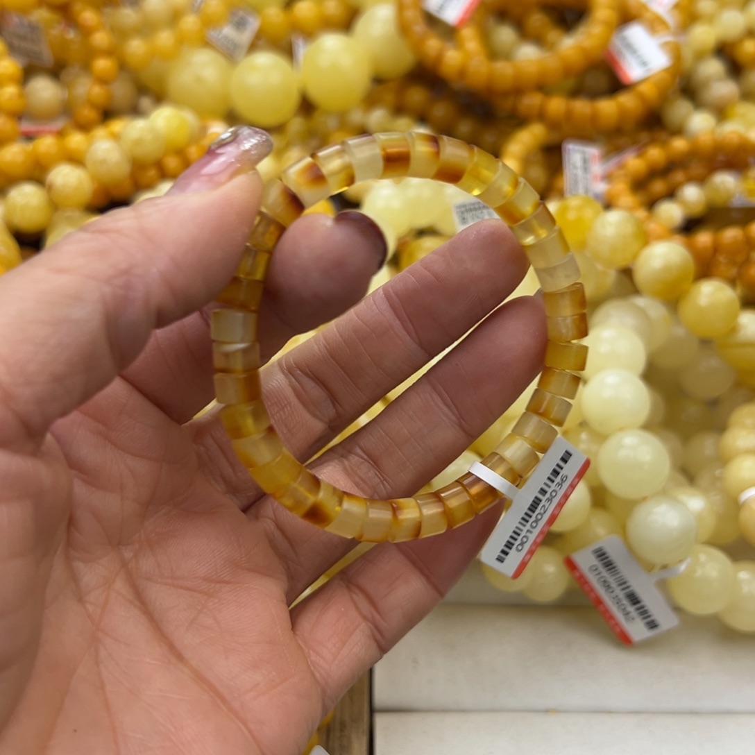 琥珀珠宝奇石未镶嵌