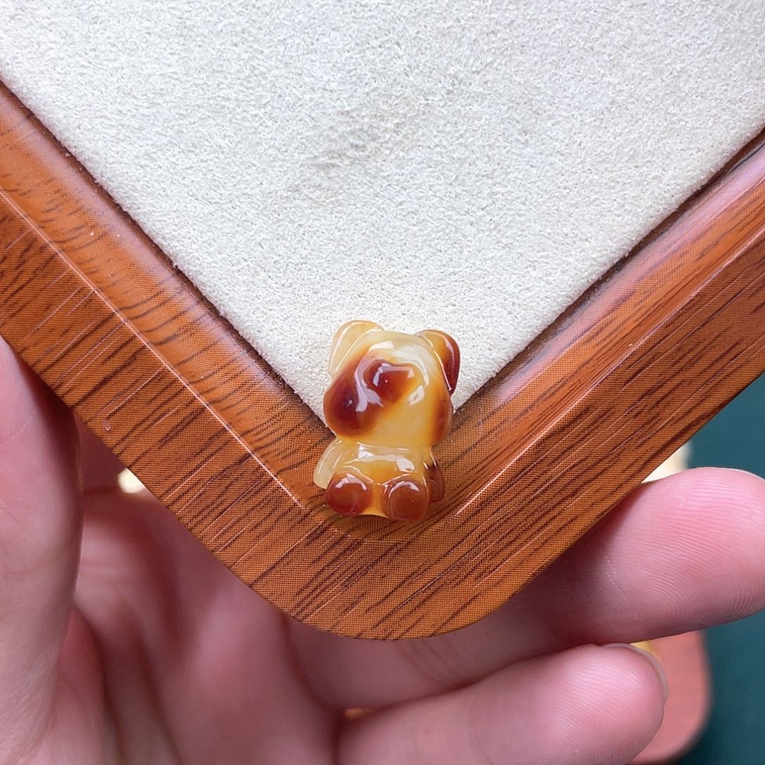 琥珀裸石未镶嵌蜜蜡