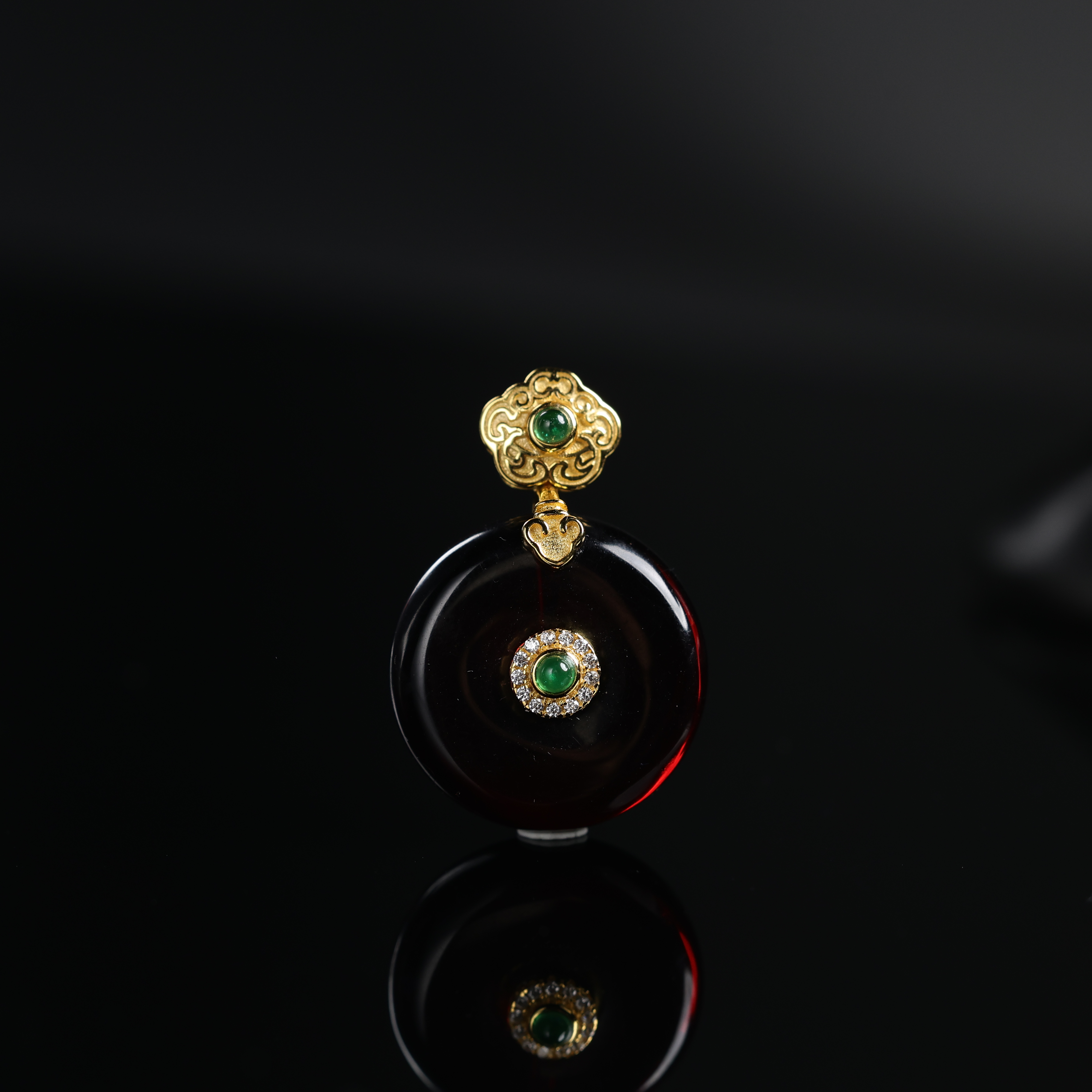 “月澄”严选精品高段位琥珀血珀平安扣吊坠