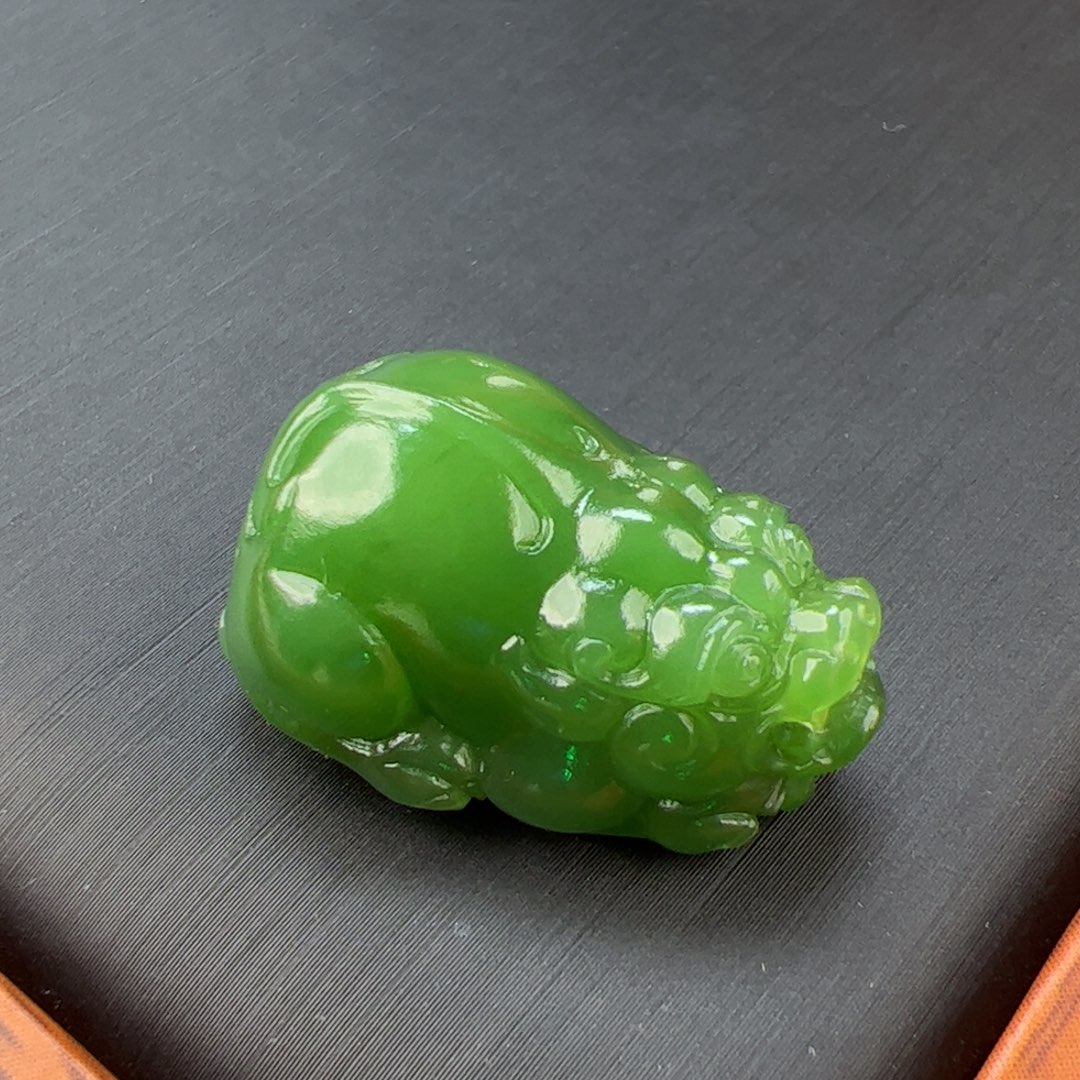 和田玉阳绿过灯细料貔貅未镶嵌