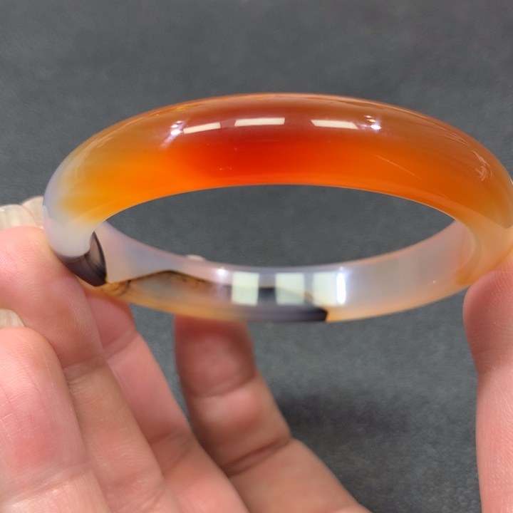 玛瑙/玉髓未镶嵌手镯