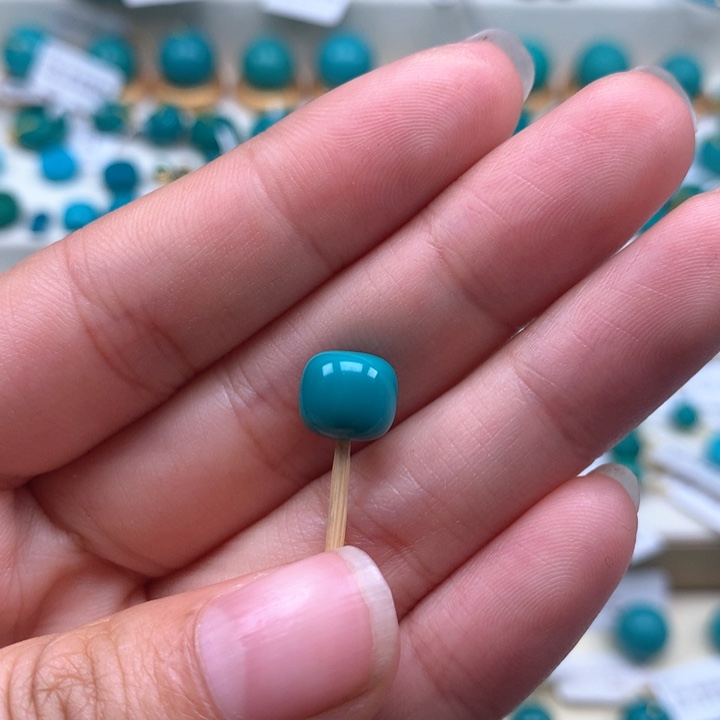 绿松石配饰未镶嵌