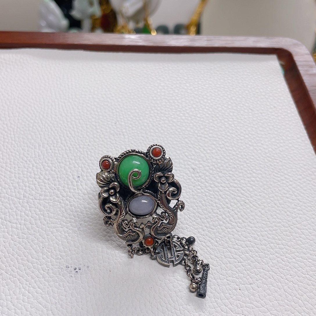 翡翠未镶嵌颈饰董*翡翠戒指