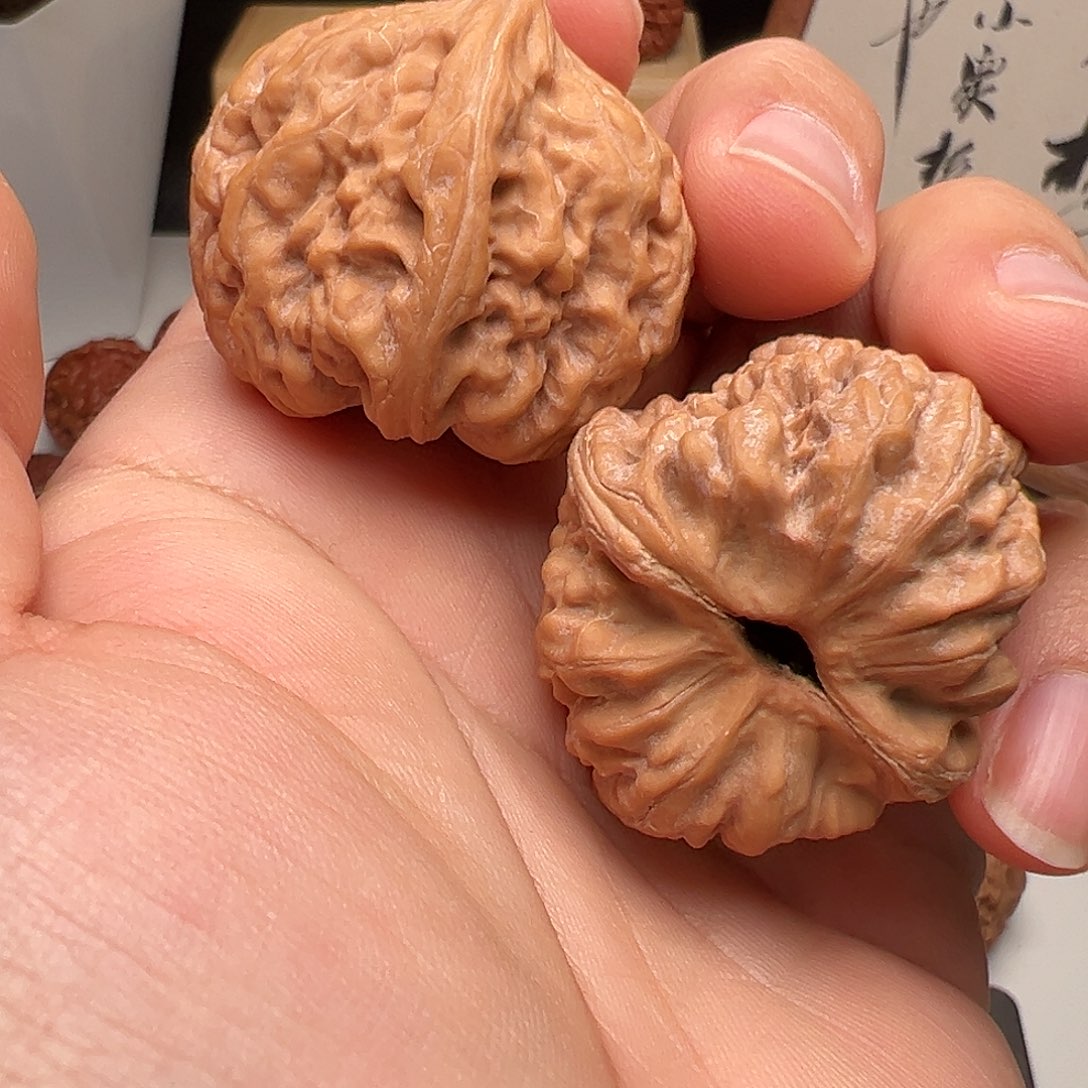 发***运吊坠文玩核桃祥云