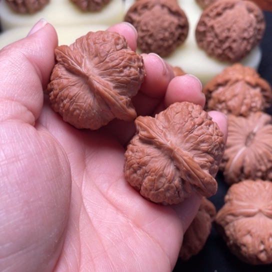 【闪购商品】把件文玩核桃血麒麟边39