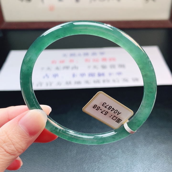 翡翠未镶嵌手镯翡翠手镯121