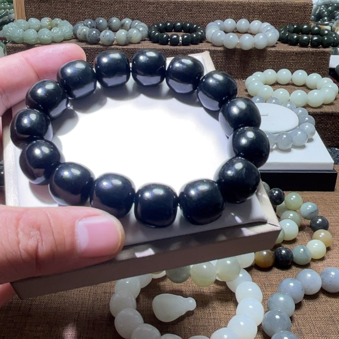 未镶嵌手链和田玉