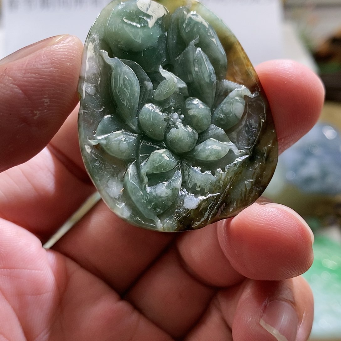 【闪购商品】翡翠颈饰未镶嵌1111111111111