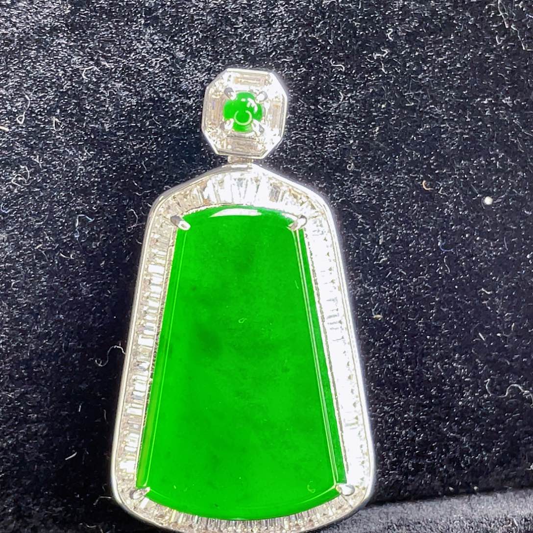 翡翠吊坠(不含链)未镶嵌