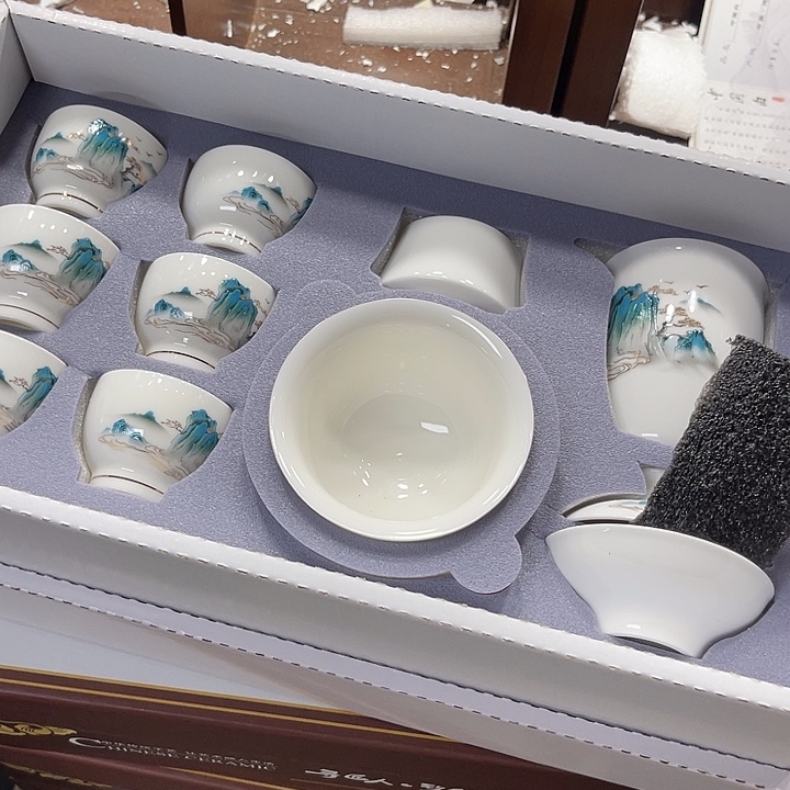 孤品茶具。                 