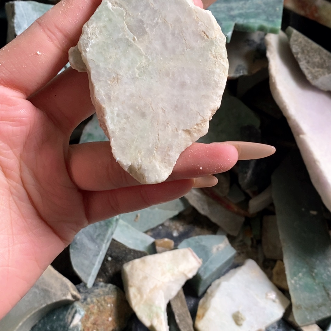 颈饰未镶嵌翡翠天然翡翠