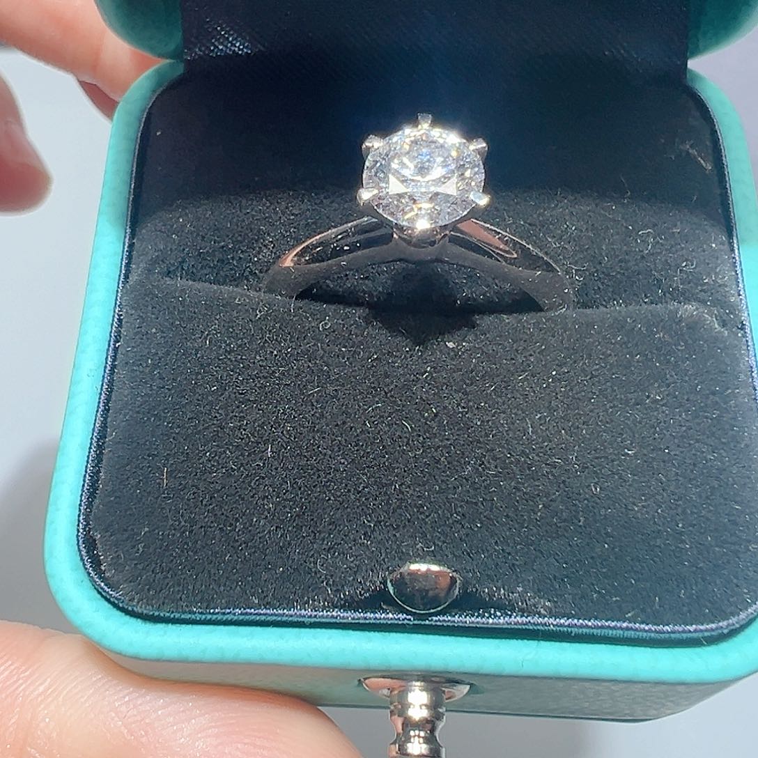 戒指/指环铂Pt950镶嵌钻石