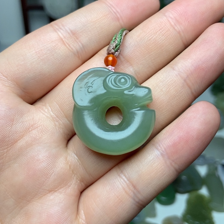 【闪购商品】和田玉颈饰未镶嵌