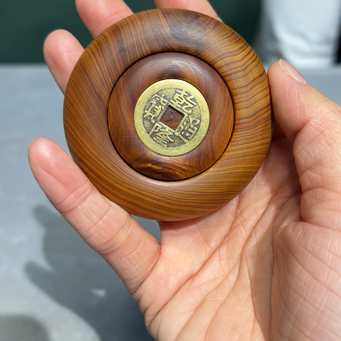 李***场柏木（崖柏）手把件