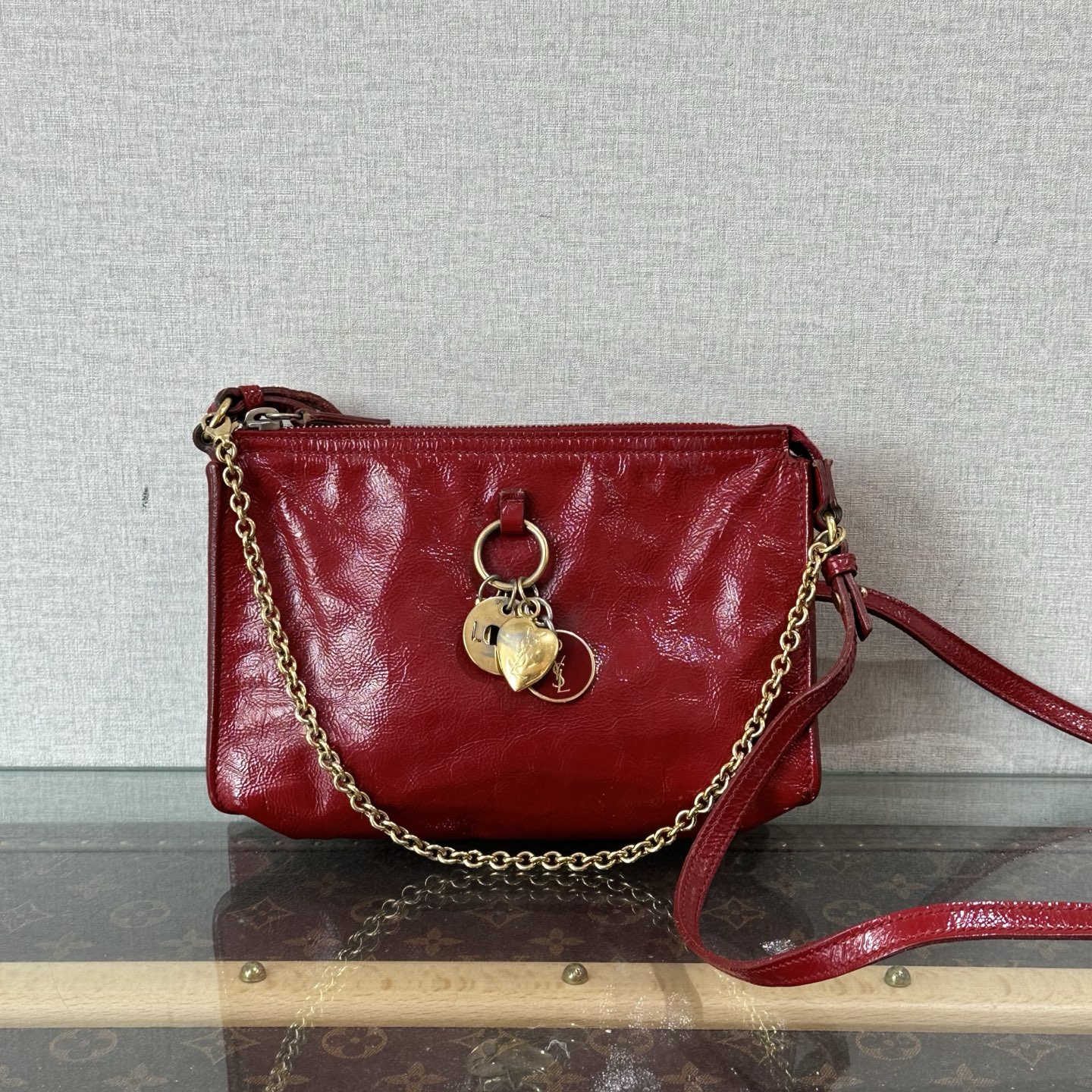 95新 YSL/圣罗兰 红色金扣油蜡皮单肩斜挎包 61050