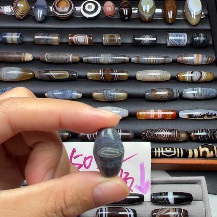 美***舞玛瑙/玉髓未镶嵌颈饰