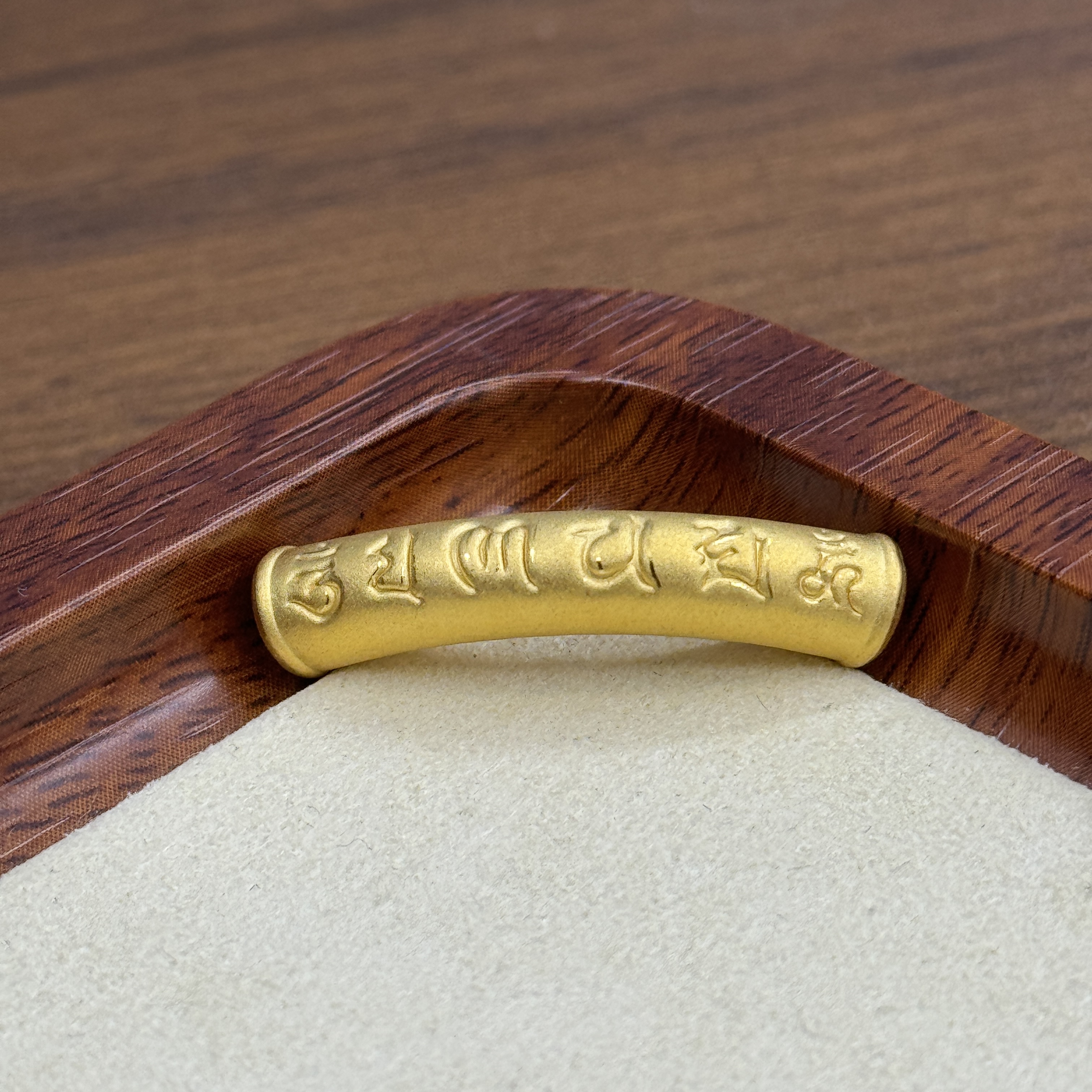 辉通黄金足金999大号六字真言弯管DP2079-02540