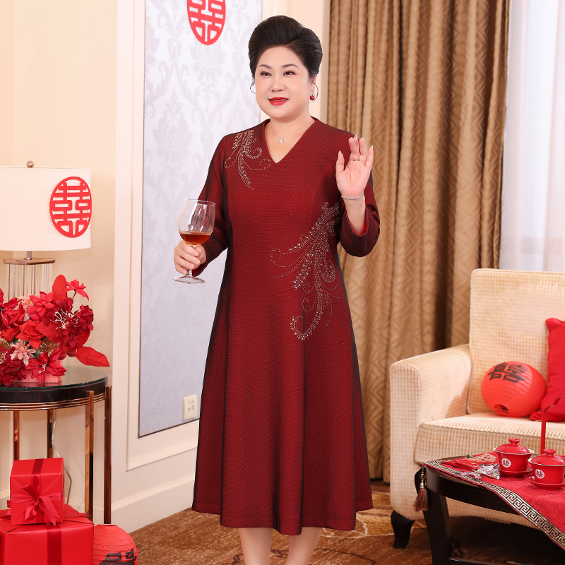 菲姐大码女装婚宴装新款妈妈礼服显年轻结婚高端大气遮肚子连衣裙