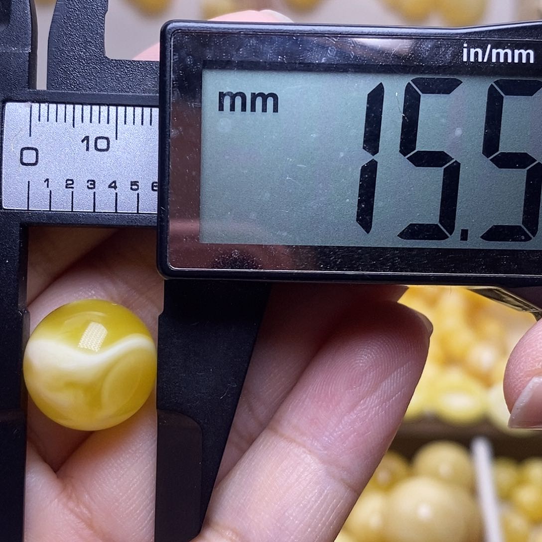 裸石琥珀未镶嵌蜜蜡圆珠