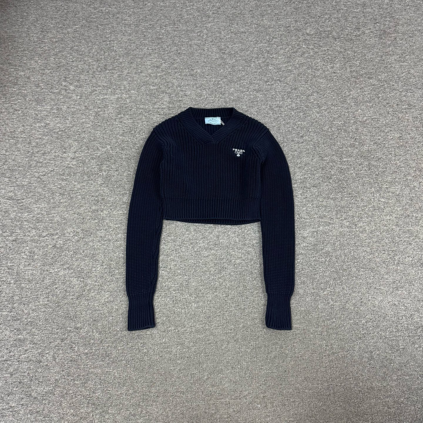 99新 Prada/普拉达 藏青色 三角标 针织 短款 上衣 36码 99新