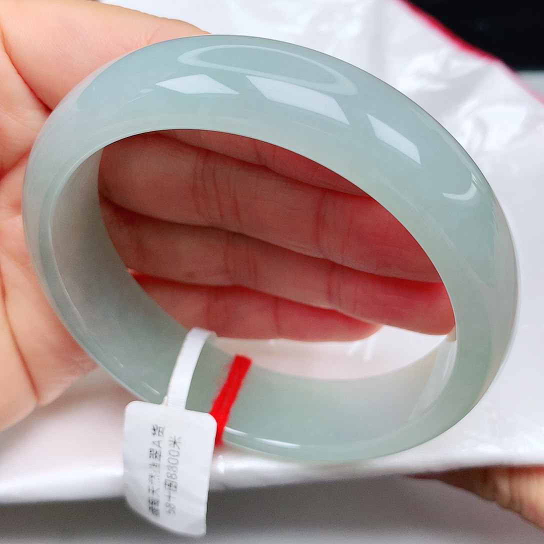 翡翠手镯未镶嵌冰晴轮胎8