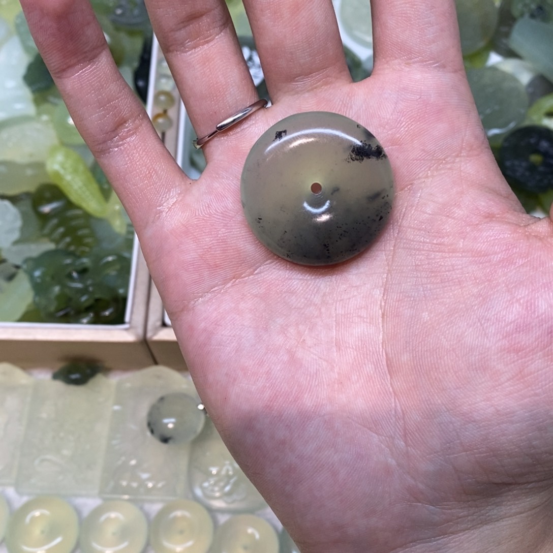 岫玉未镶嵌吊坠(不含链)两单包邮