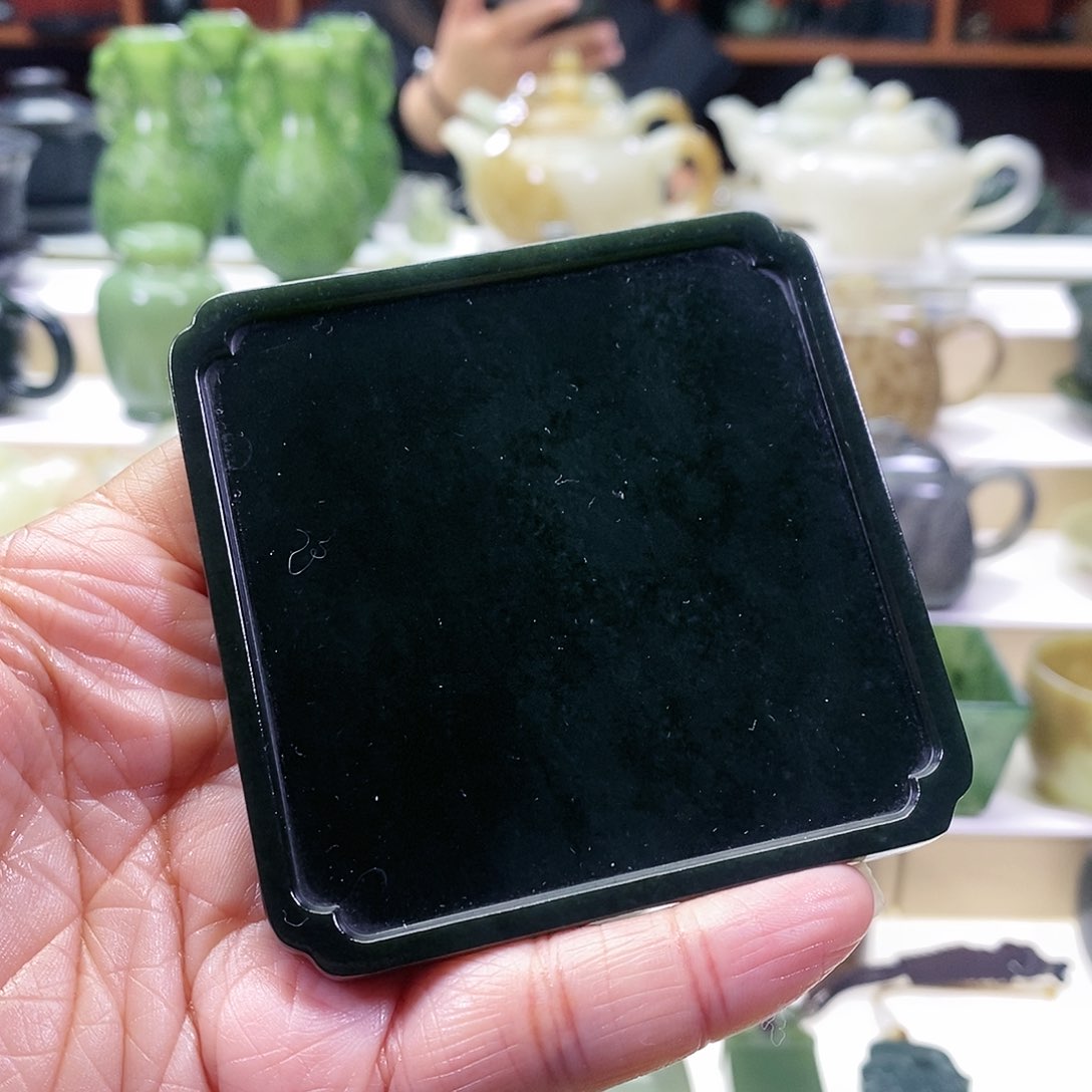 和田玉杯垫未镶嵌