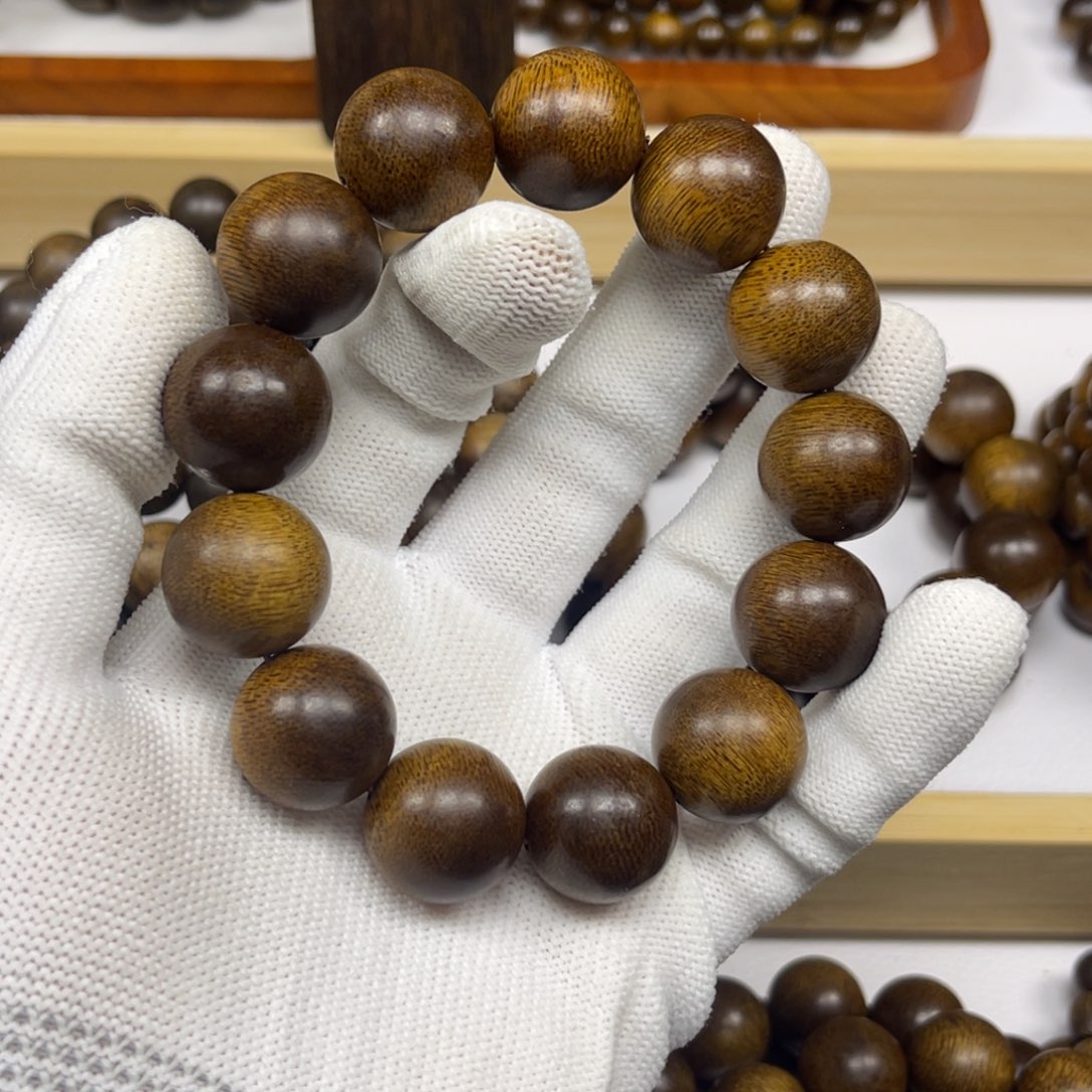 凯***5沉香手串越南芽庄黄棋楠1.8