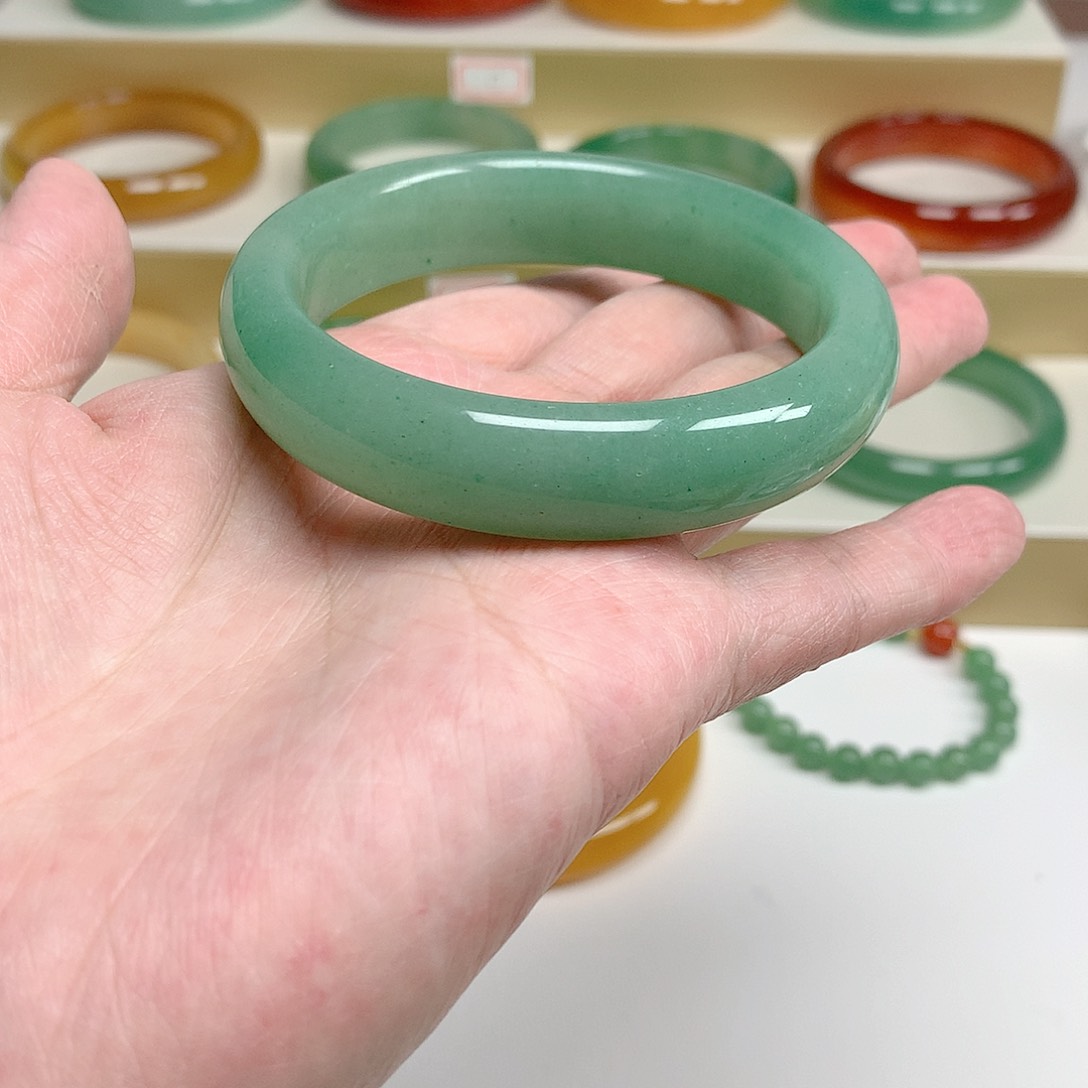 石英质玉手镯未镶嵌早***z