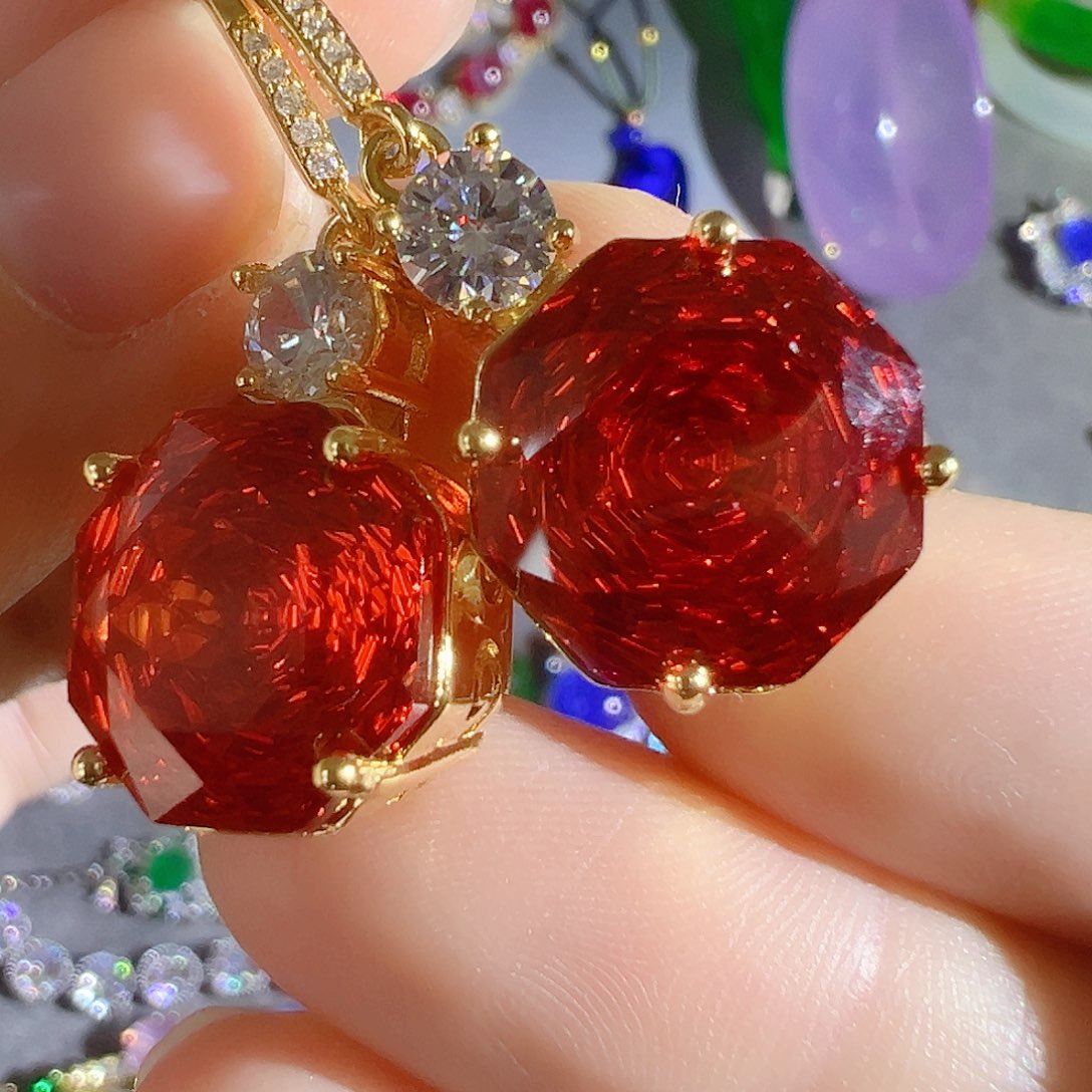 花岗石钨合金红色蓝色大宝贝