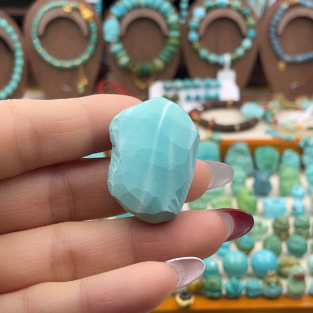 ****好绿松石未镶嵌挂件