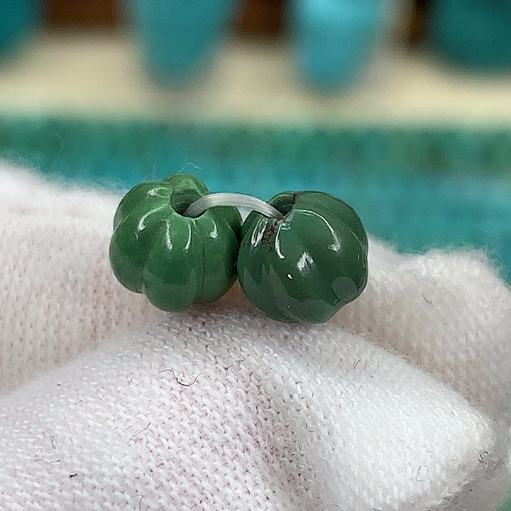 绿松石未镶嵌挂件