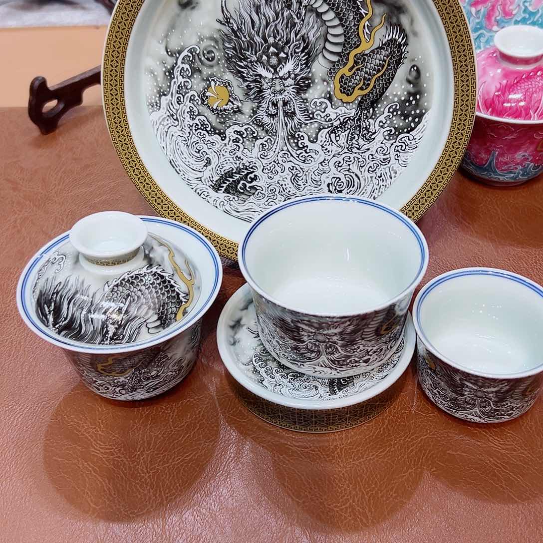摆件景德镇陶瓷艺术展演呜呜呜