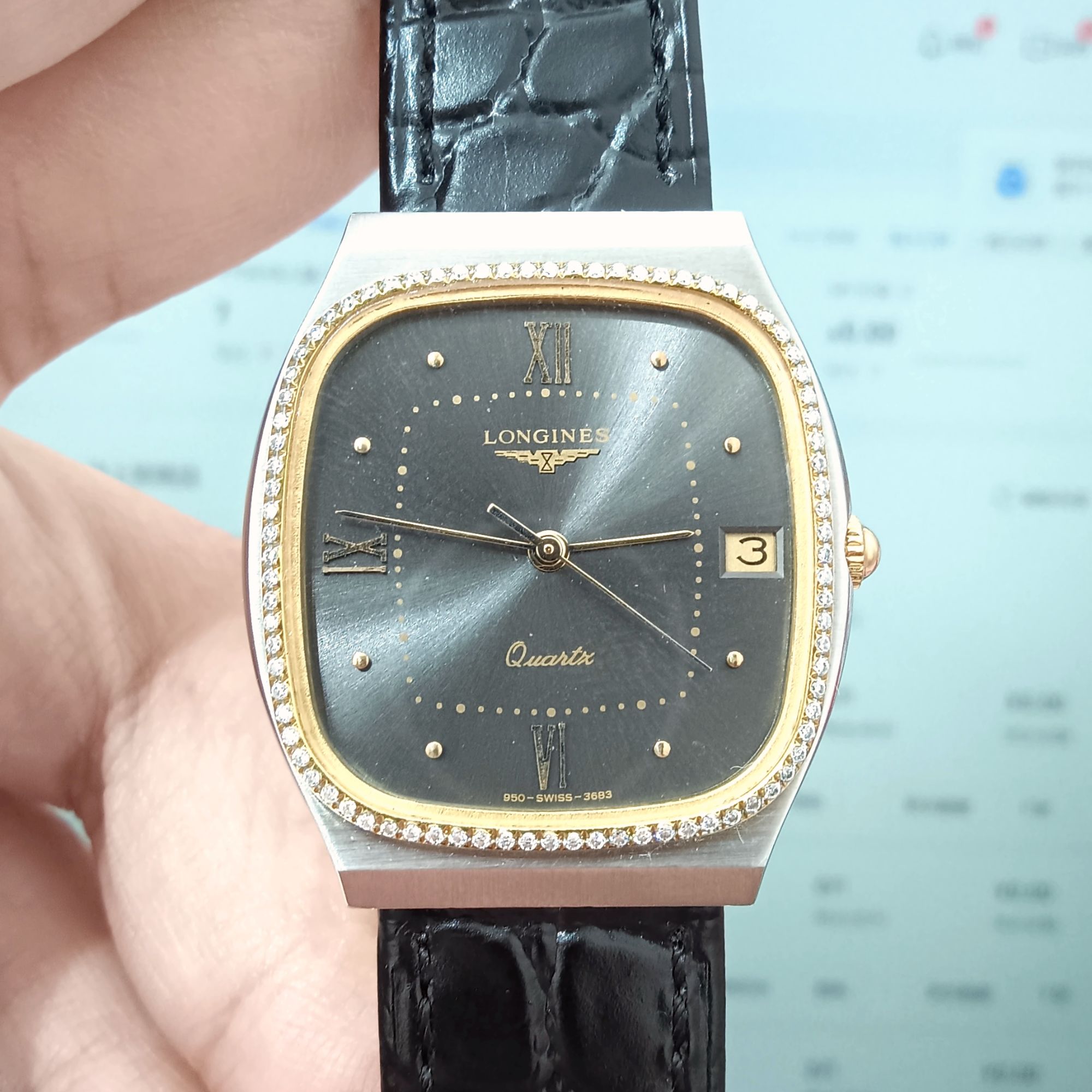 95新 Longines/浪琴 石英表后镶钻盘31x36带18/256100125