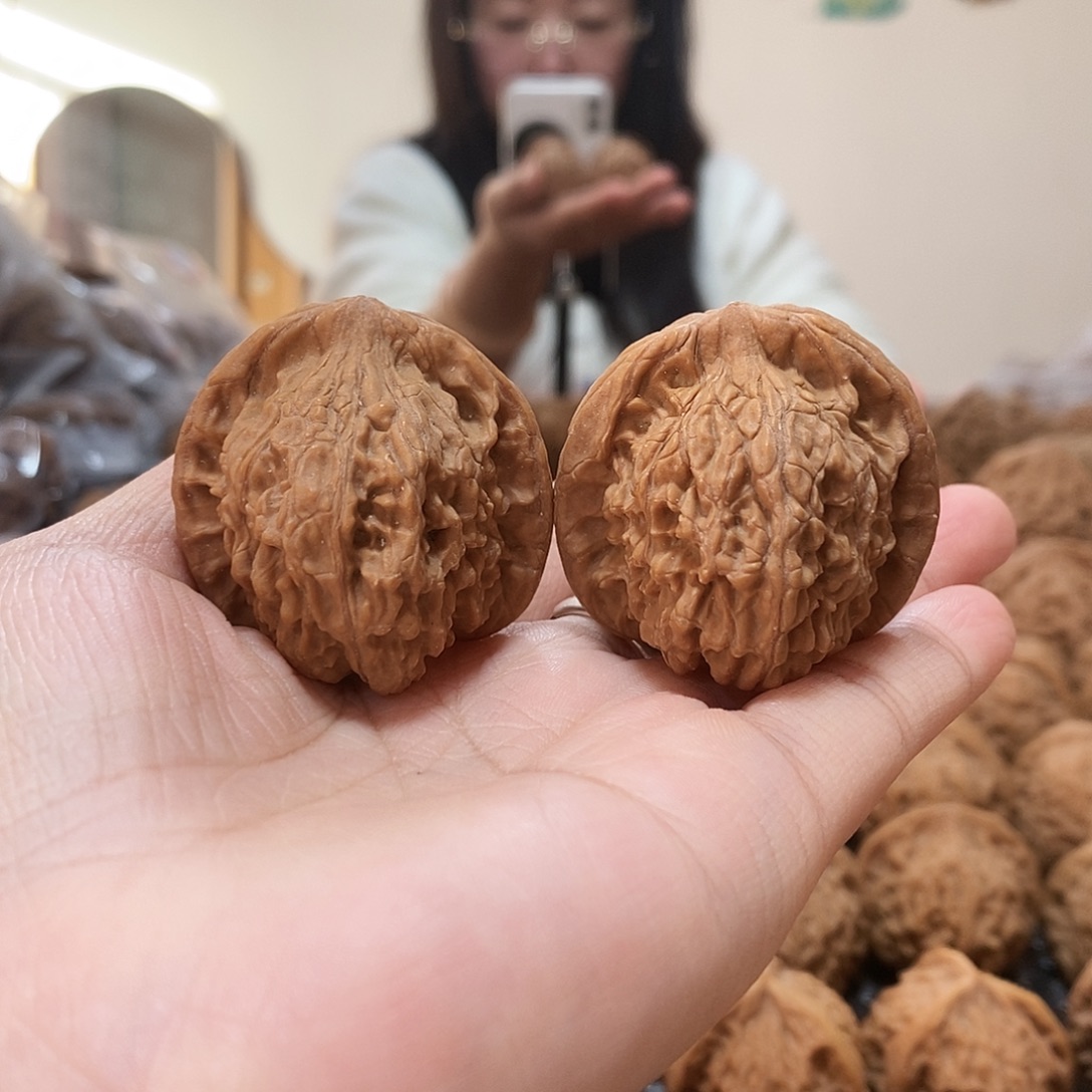 吊坠文玩核桃红狮子39+磕