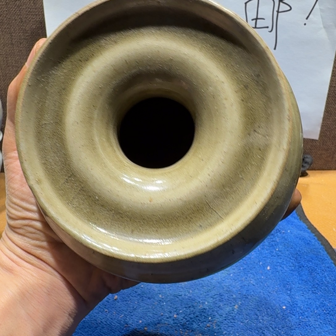 陶其他漂亮的小瓷瓶子