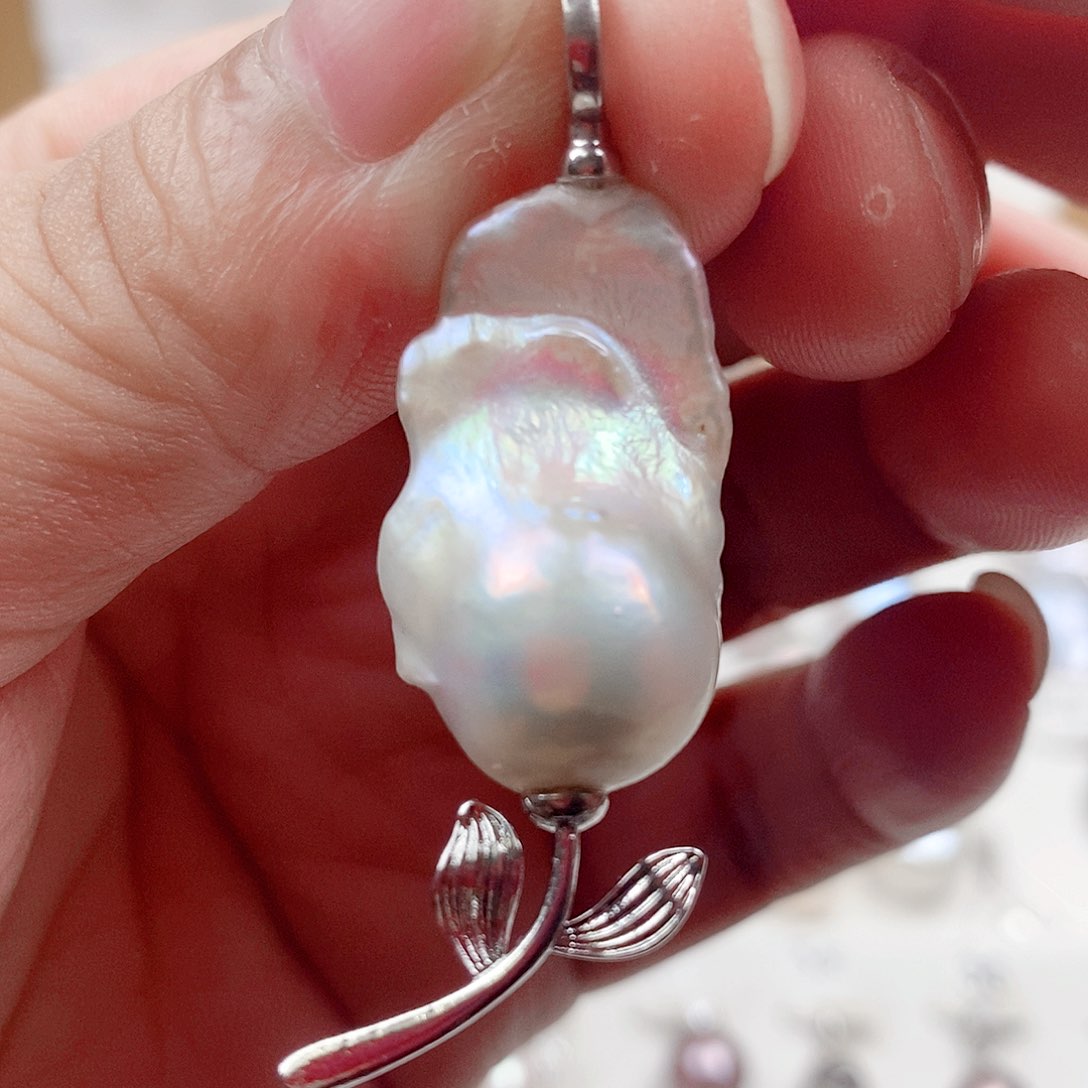 淡水珍珠合金颈饰