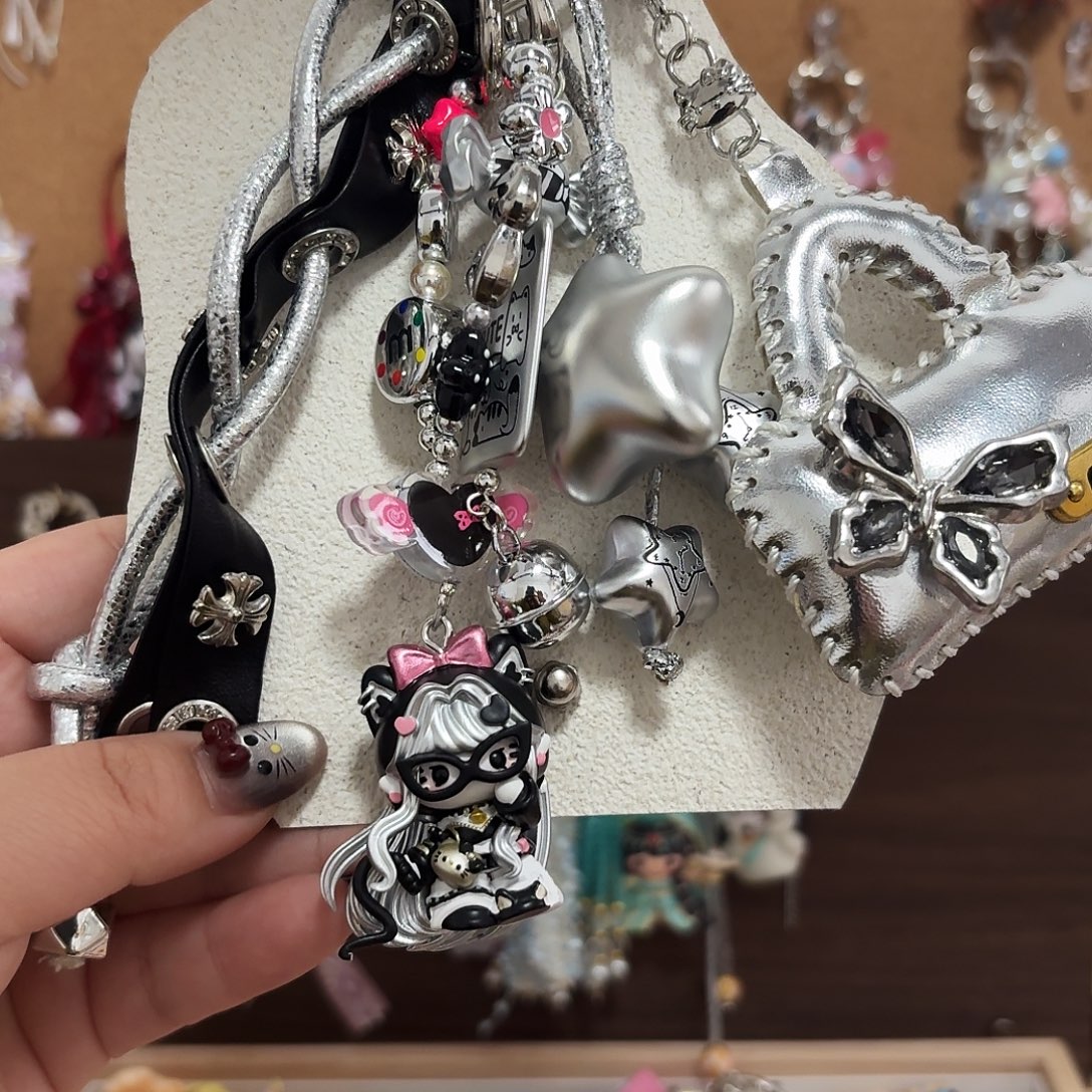 石英石铁合金猫女