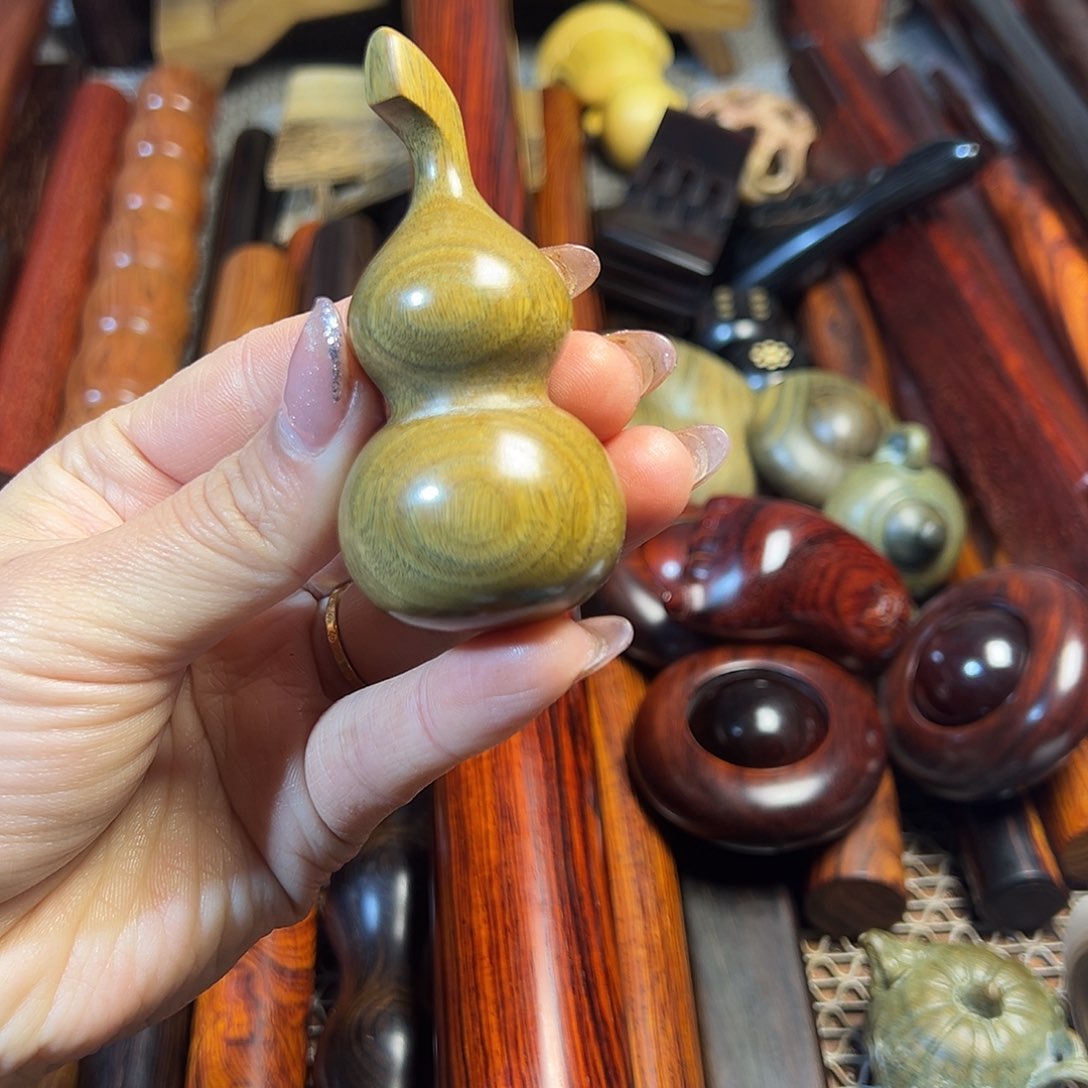 维腊木（绿檀）绿毯