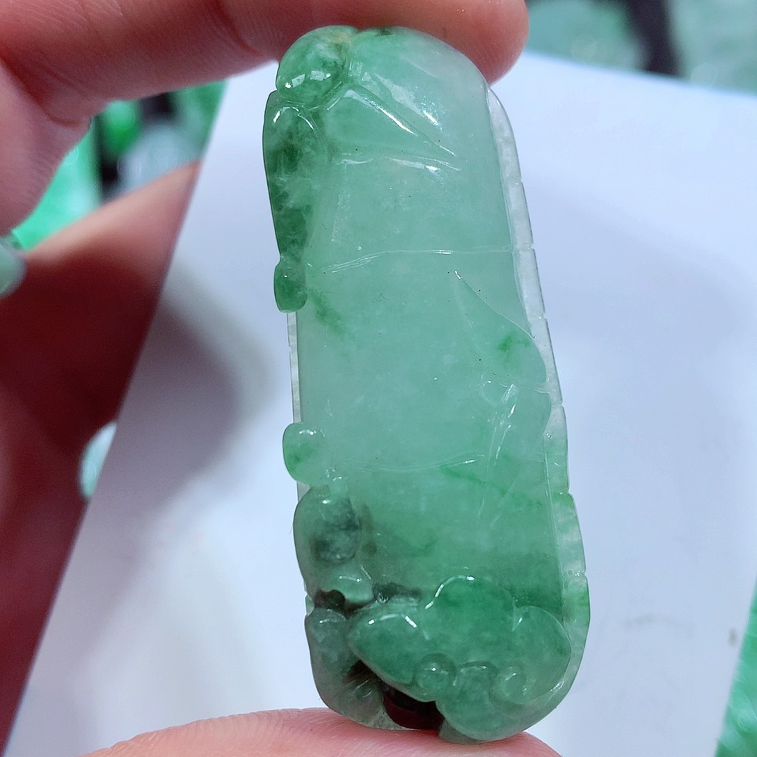 翡翠颈饰未镶嵌缅甸翡翠