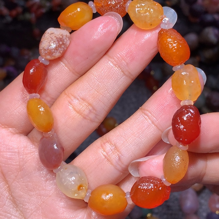 玛瑙/玉髓未镶嵌珠宝半成品瑶**师