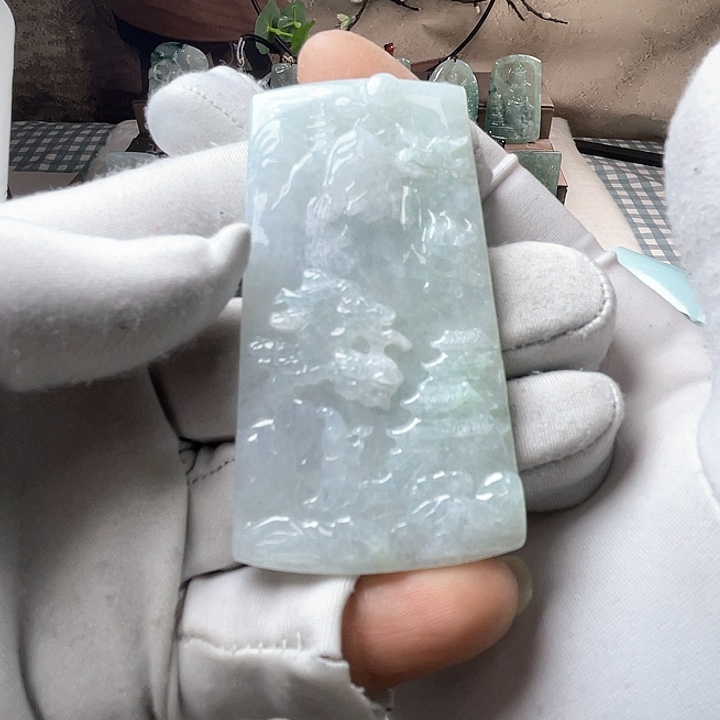 翡翠颈饰未镶嵌天然