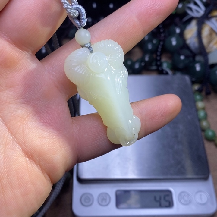 和田玉未镶嵌挂件