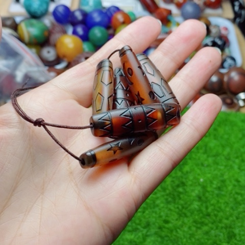 用***1玛瑙/玉髓合金珠宝半成品