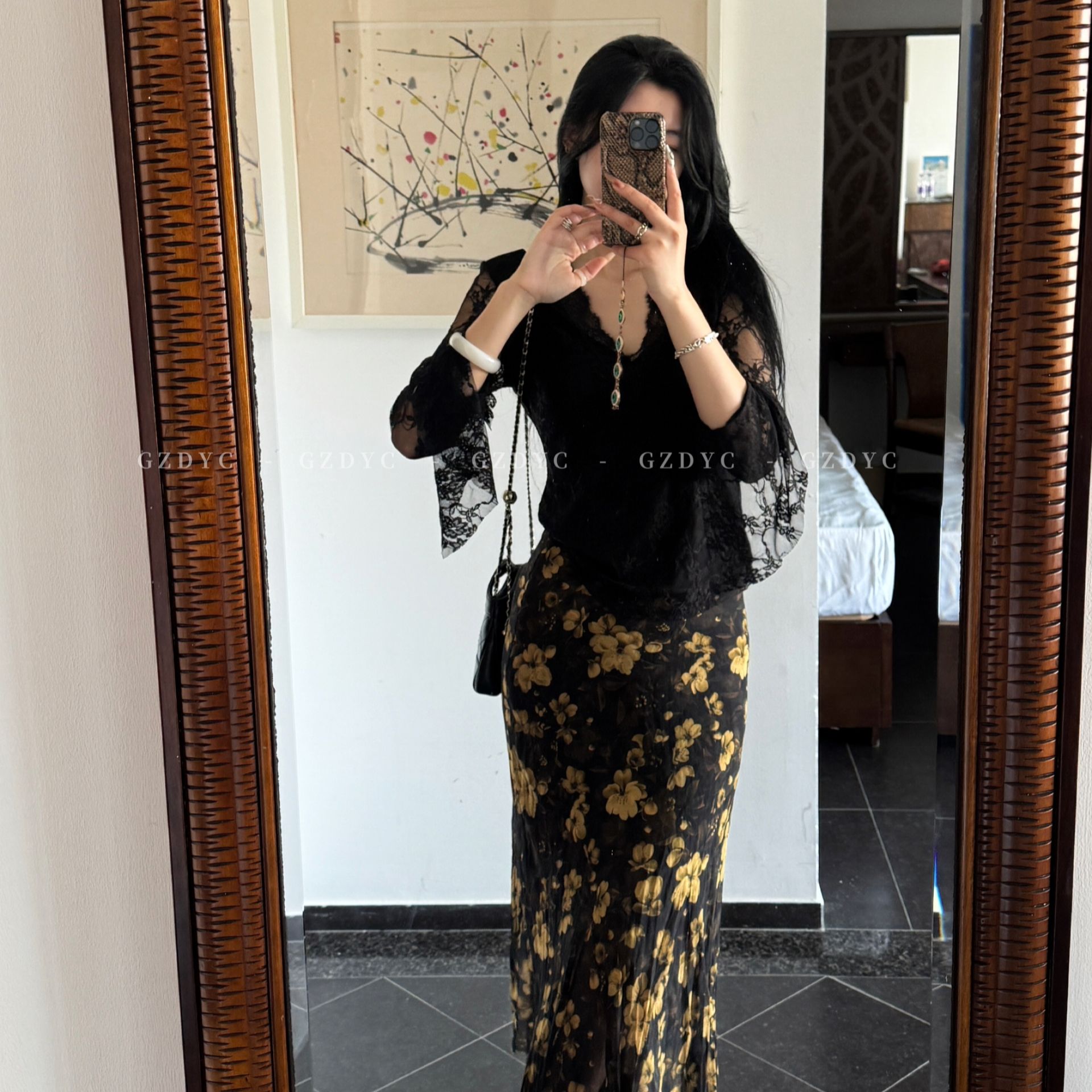 【鸽子的衣橱】|情人语| 春季新款蕾丝网纱修身独特别致上衣雪纺衫