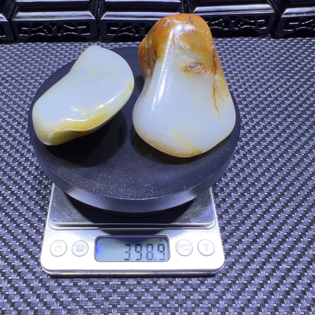 和田玉（子料）未镶嵌吊坠(不含链)398克