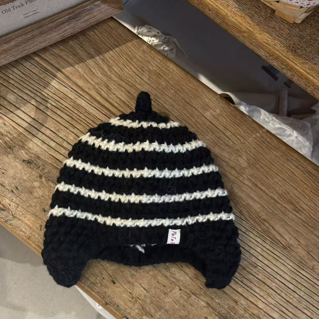 馒头推荐儿童黑白条纹针织帽（0岁到4岁）