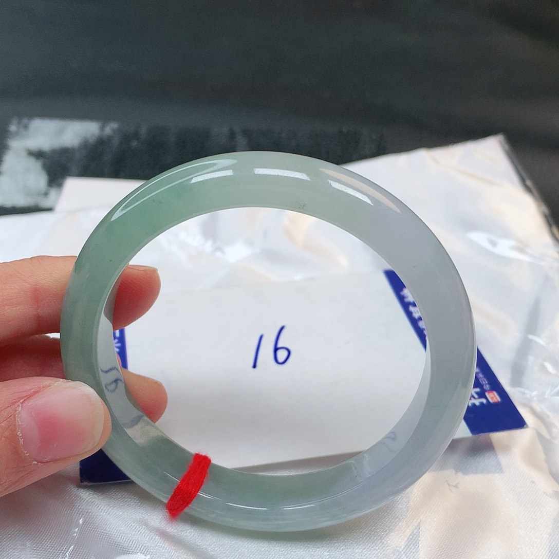 翡翠手镯未镶嵌?****?16号